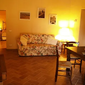 Alloggio per agriturismo La Roverella, Monteroni dʼArbia