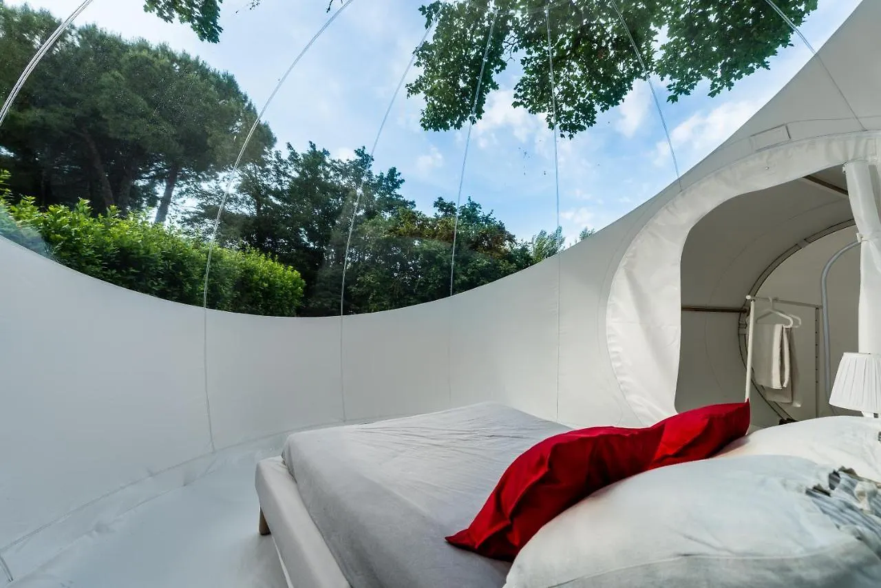Luxury tent Bubble Room Under The Tuscan Stars Bubble Vicopisano